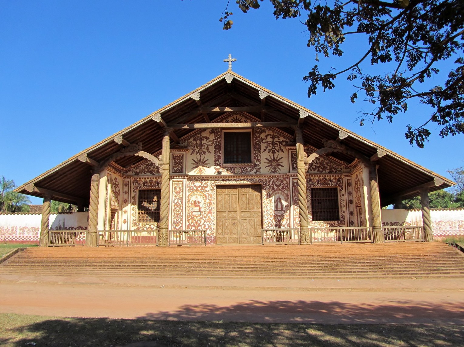 Especialista en pinturas murales en misiones jesuíticas visita el RUM