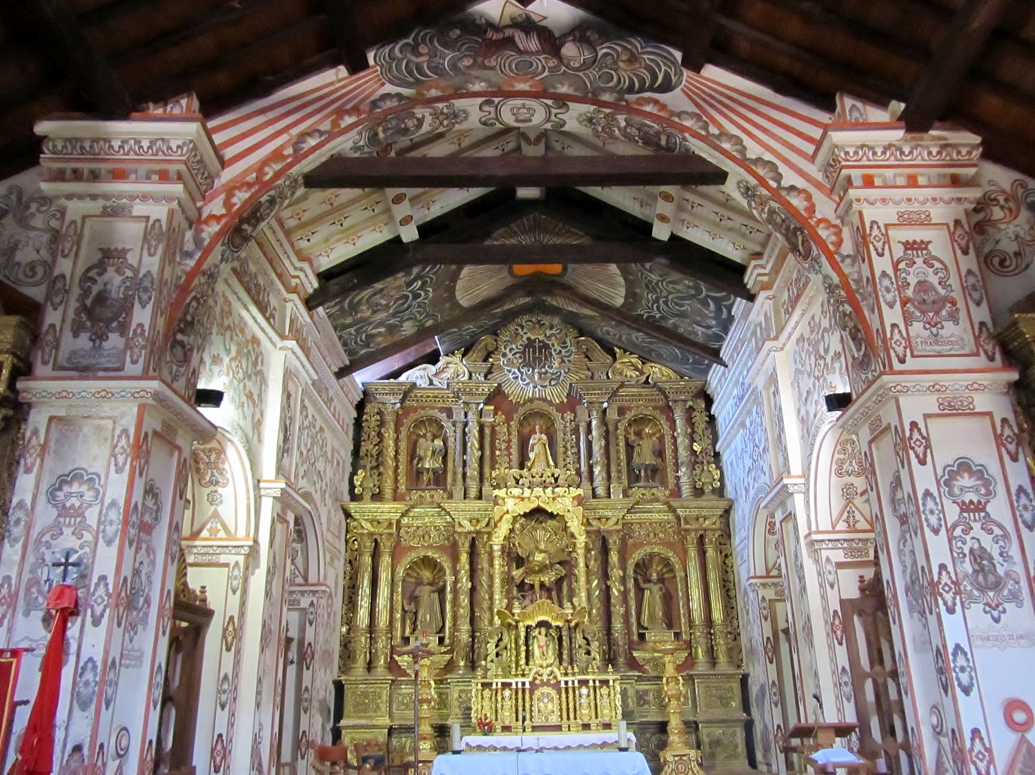 Especialista en pinturas murales en misiones jesuíticas visita el RUM