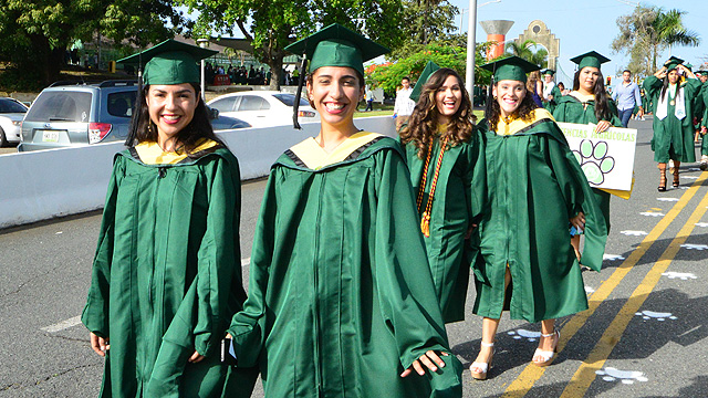 Desfile sesión de la mañana