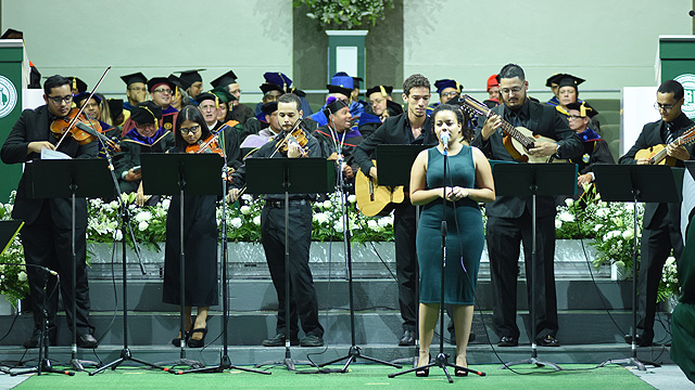 Ceremonia sesión de la mañana