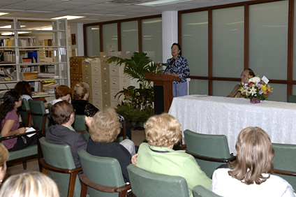 La conferencia Revistas Literarias se llevó a cabo en la Sala Álvarez Nazario de la Biblioteca General.