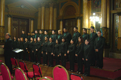 El coro colegial fue el único en recibir dos medallas.