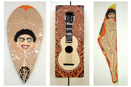 Mosaiprismática Artesanal es una muestra compuesta por mosaicos realizados por los artistas comunitarios de todos lo pueblos de Puerto Rico.