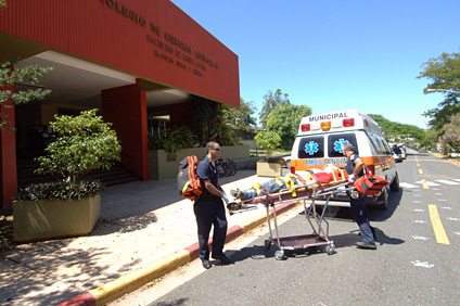 El simulacro se efectuó en las instalaciones del Colegio de Ciencias Agrícolas.