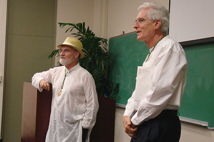 From left to right, artist Antonio Martorell with doctor Gervasio García who read their respective writings as part of the induction ceremony for Martorell into the Puerto Rican Academy of the Spanish Language. (Photograph by Lydia M. González Quevedo)