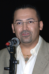 El seminario fue dictado por Julio César Sanabria, trovador puertorriqueño perteneciente a una de las familias más reconocidas en el país por su trayectoria en la música típica puertorriqueña.