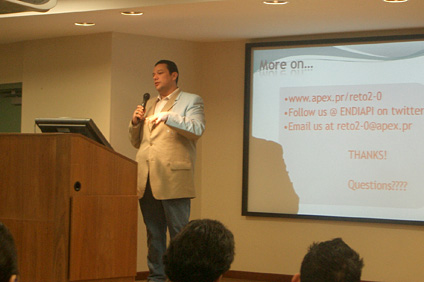 También se dirigió a los presentes el ingeniero Carlos Mercado, vicepresidente de Apex Technologies y egresado del Departamento de Ingeniería Eléctrica y Computadoras del RUM.