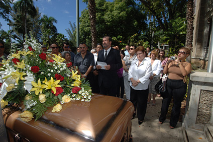 UPRM chancellor, Jorge I. Vélez Arocho, expressed his condolences to the family of he union leader.