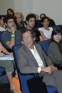 El maestro Egúrbida se ha dedicado a la pedagogía por más de cuarenta años.