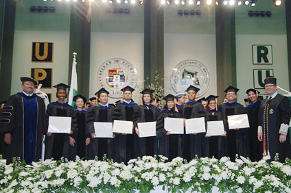 Ocho estudiantes de Ingeniería Química recibieron sus grados doctorales.