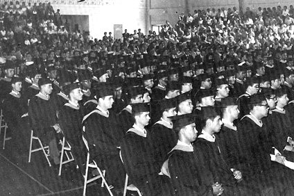 Ceremonia de graduación de los padrinos.