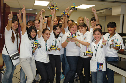 Gracias a este tipo de actividades se ha logrado un aumento en la cantidad de féminas interesadas en estudiar ingeniería mecánica en el RUM.