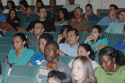 Es la primera vez que el RUM recibe a los estudiantes graduados y asistentes de cátedra en una misma actividad de orientación.