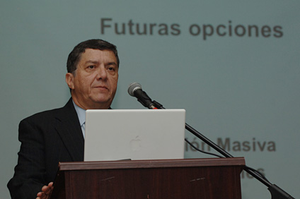 El doctor José Cordero, decano de la Escuela Graduada de Salud Pública del Recinto de Ciencias Médicas de la UPR.