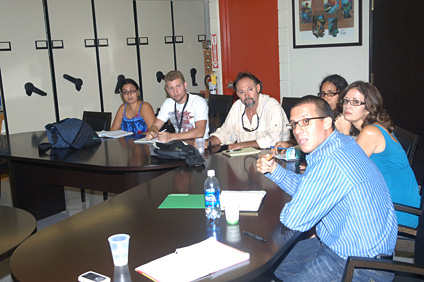 El Taller de Periodismo Con Ciencia reunió a unos 20 participantes interesados en temas ambientales. En primer plano, Milton Carrero, coordinador de la iniciativa. Foto Carlos Díaz / Prensa RUM