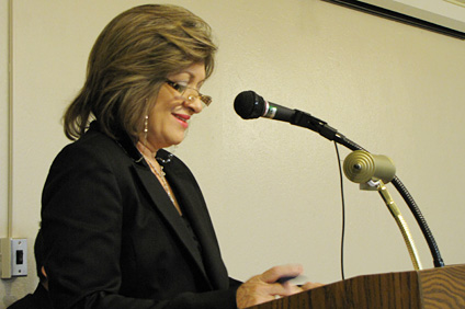 La doctora Gladys González, decana asociada del CCA.