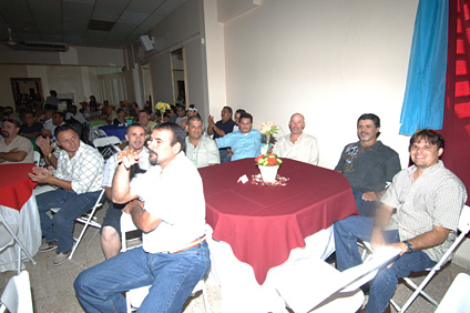Una gran cantidad de empleados asistió a la celebración en el Club de Leones de Mayagüez.