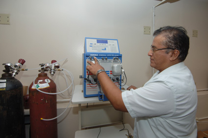 El doctor Oscar Perales es el investigador principal de la propuesta que busca opciones ambientales para las gomas trituradas.