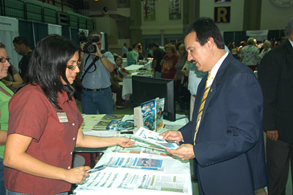 Una de las exhibiciones fue la del Programa Sea Grant con sede en el RUM.