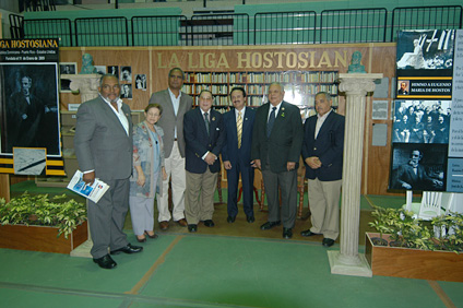 Miembros de la Liga Hostosiana, radicada en Santo Domingo, también formaron parte del evento.