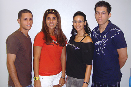 Desde la izquierda: los prepas Olardy Padilla, Shadia Correa, Sacha Haddock y Wesley Méndez. (Foto por Graciela Muñiz Cardona / Prensa RUM)