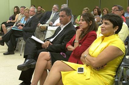 Parte de la audiencia que participó en la presentación del libro.