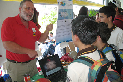 Un representante de la Caribbean Regional Association (CARA) y CARICooS también ofreció charlas sobre la misión de esa entidad.