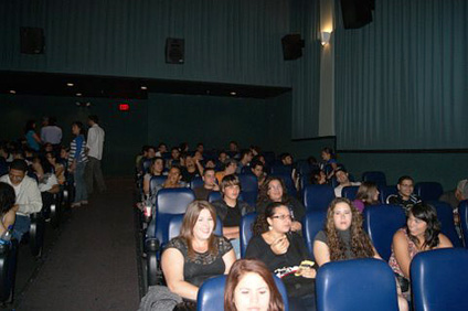 El evento se efectuó en El Cine del centro comercial Mayagüez Town Center.