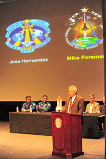 El doctor Juan G. González Lagoa, afiliado del Puerto Rico Space Grant Consortium fue el coordinador del evento educativo.
