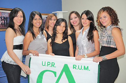 La Asociación de Claustrales Jubilados otorgó ayudas econcómicas a nueve estudiantes talentosos del RUM.