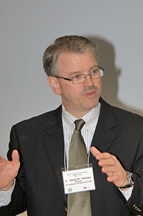 El doctor David Pittman, director del Geothechnical and Structures Laboratory (GSL) describió la alianza como una exitosa.