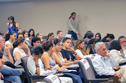 El Foro, auspiciado por del Senado Académico del RUM, incluyó un total de seis ponencias a cargo de profesores de distintas unidades del sistema de la UPR.