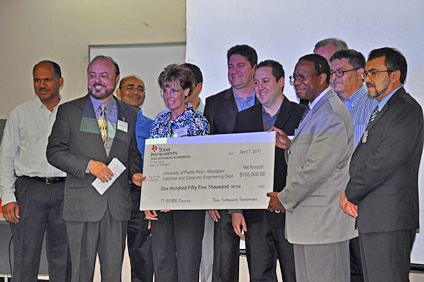 La Facultad de Ingeniería del Recinto Universitario de Mayagüez (RUM) recibió un donativo de $150 mil de la compañía Texas Instruments.