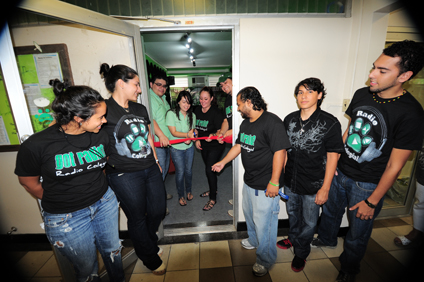 Radio Colegial comenzó en el 2007 con transmisiones desde el edificio Sánchez Hidalgo.