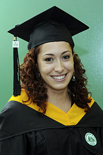 Laura Cristina Rosado Maldonado culminó un Bachillerato con dos concentraciones, una en Biología y otra en Microbiología Industrial.