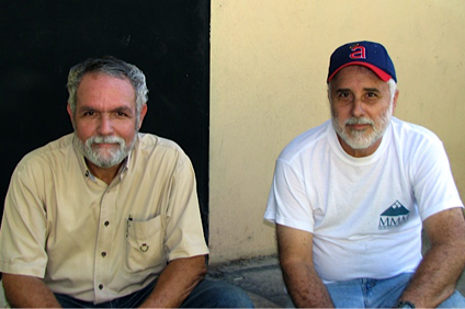 Desde la izquierda los doctores José A. Mari Mutt y Carlos Delannoy.