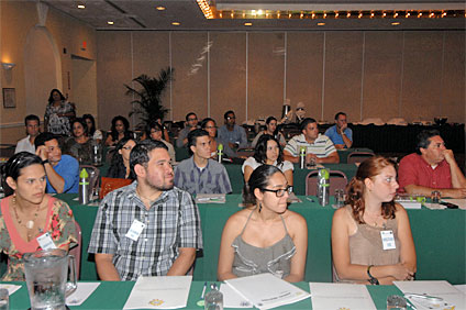 En CIVIS laboran unos 70 estudiantes que también recibieron charlas y adiestramientos, como parte de la segunda reunión anual del proyecto.