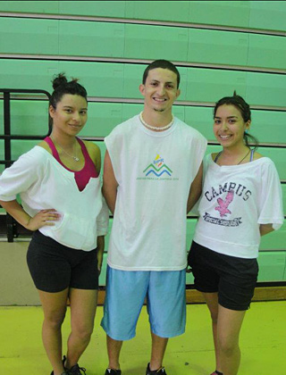 Desde la izquierda, Stefanie Marie Arroyo, Gabriel Enrique Carrero y Yolimar Anaya, tres de los cientos participantes que se disfrutaron la experiencia.<br>Idem Osorio / Prensa RUM