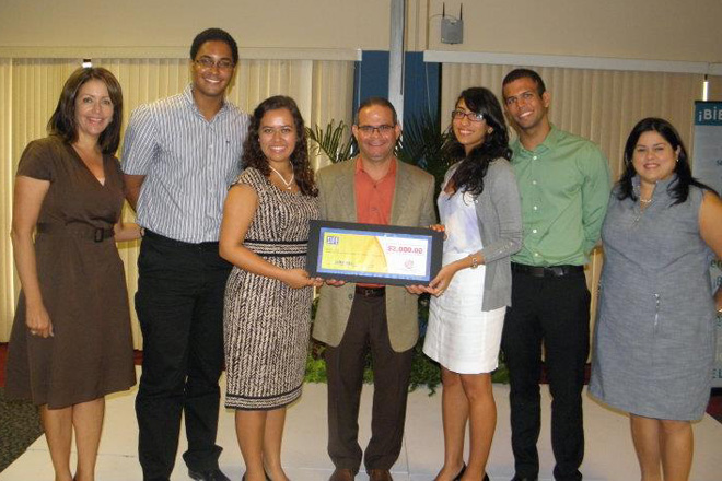 SIFE-RUM recibi&oacute; un donativo de <em>Burger King</em> al resultar ganador del concurso Impacto SIFE 2011.<br>Suministrada