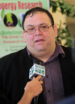 El doctor Carlos R&iacute;os Vel&aacute;zquez, coordinador del Programa de Biotec, fue el organizador de la conferencia.<br>Carlos D&iacute;az / Prensa RUM