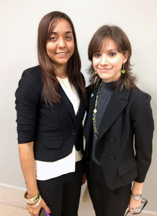 Priscila Silva (a la izquierda) y Mariela Mart&iacute;nez (a la derecha) se mostraron satisfechas con la labor realizada en la actividad.<br>Suministrada