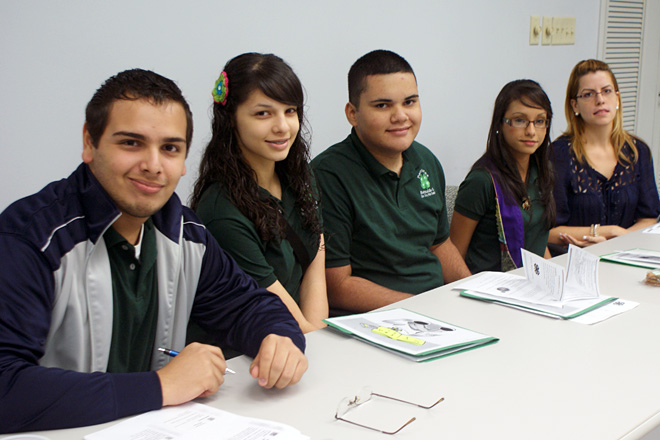 El equipo Club 4-H de Las Mar&iacute;as gan&oacute; el segundo lugar en la categor&iacute;a <em>Senior</em>.<br>Amer Otero / Taller de Estudiantes Prensa RUM