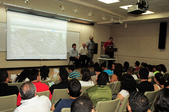 La orientaci&oacute;n incluy&oacute; un recorrido por los diferentes departamentos y conocieron a los directores y consejeros acad&eacute;micos de la Facultad.<br>Carlos D&iacute;az / Prensa RUM