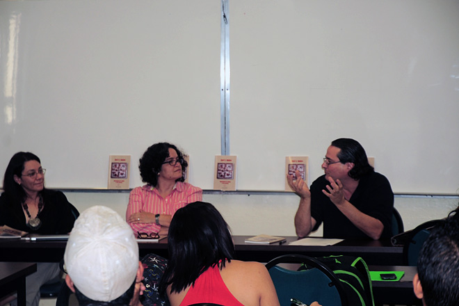En el orden acostumbrado, los doctores Carmen Rivera, Rol&oacute;n y Santos.<br>Carlos D&iacute;az / Prensa RUM