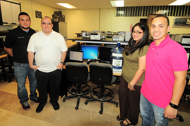 En el orden acostumbrado: Jorge Herrera, Rafael Ramos, Nichole Agosto y Dwight A. Casa&ntilde;as.<br>Carlos D&iacute;az / Prensa RUM