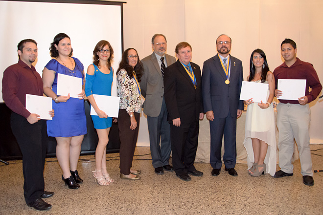 La prestigiosa asociaci&oacute;n inici&oacute; a 262 colegiales que forman parte del tope del 15 por ciento de mejor promedio en la instituci&oacute;n.<br>Foto Kristian Viruet