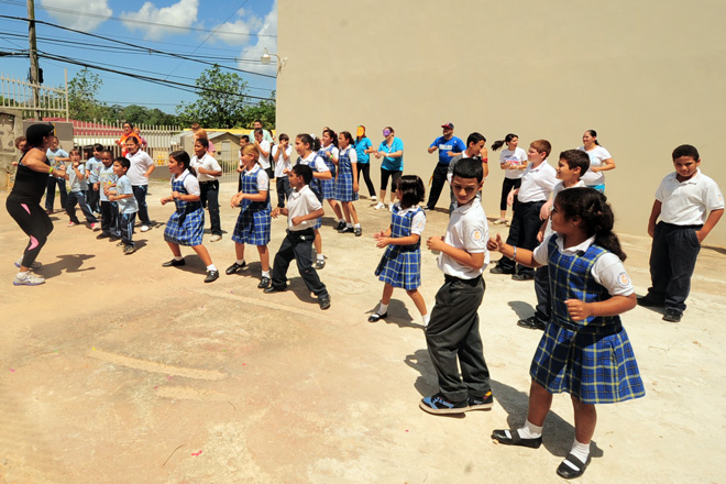 La actividad concluy&oacute; con una divertida clase Zumba que puso a gozar a grandes y chicos.<br>Carlos D&iacute;az / Prensa RUM