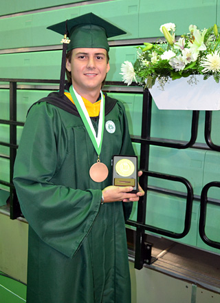 Julian G. Lugo<br>Amer Otero / Taller de Estudiantes Prensa RUM