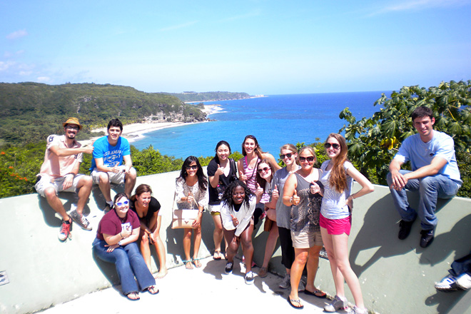 Catorce estudiantes de la Universidad <em>Texas A&M</em>, tuvieron la oportunidad de conocer a Puerto Rico durante su visita al Recinto Universitario de Mayag&uuml;ez.<br>Suministrada