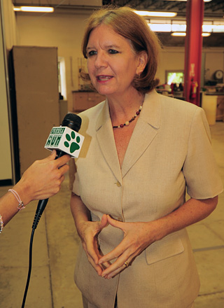 En un aparte con <strong>Prensa RUM</strong> la profesora Christa von Hillebrandt insisti&oacute; en la importancia de la educaci&oacute;n s&iacute;smica.<br>Carlos D&iacute;az/Prensa RUM